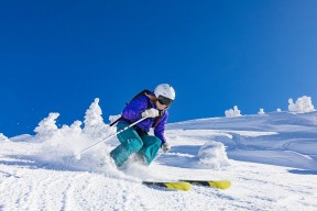 开云官网2026-西决生死战之夜，爱德华兹的狼嚎撕裂了时代铁幕