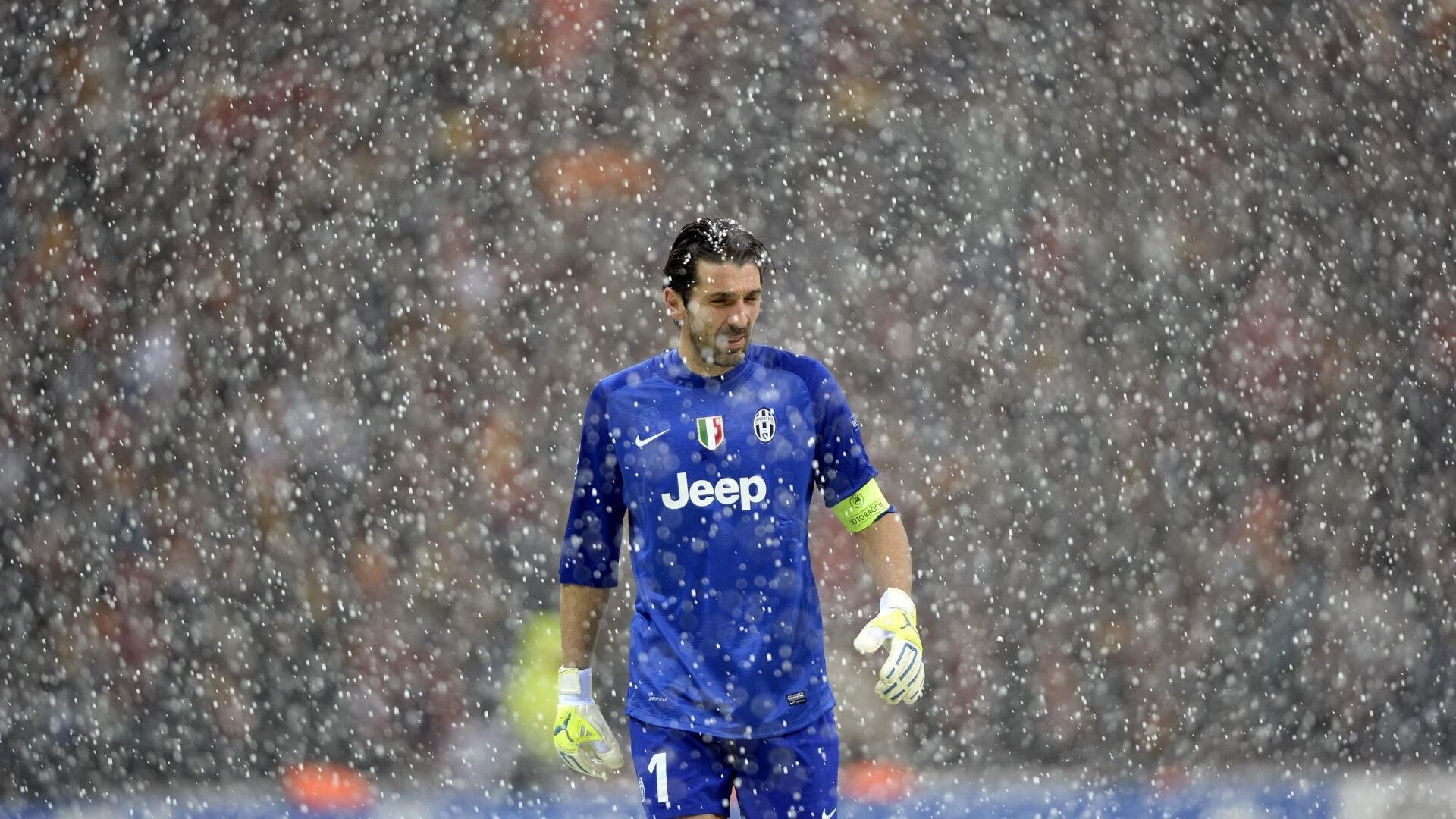 掘金强势晋级湖人，布伦森在欧冠决赛接管比赛，体育精神的全球共鸣