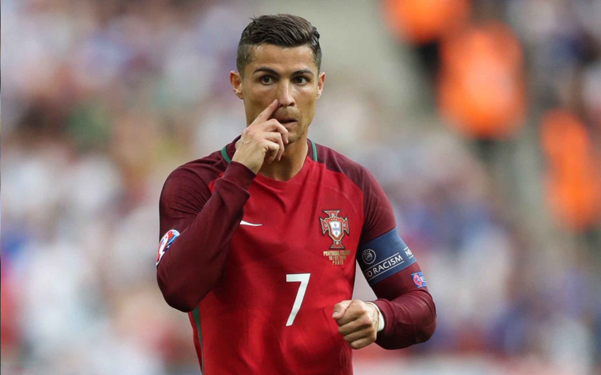 凯恩破茧,欧冠淘汰赛之夜,当压力化为照亮前路的星光